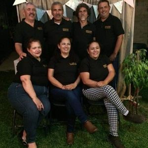 Meet your Posher, Elia